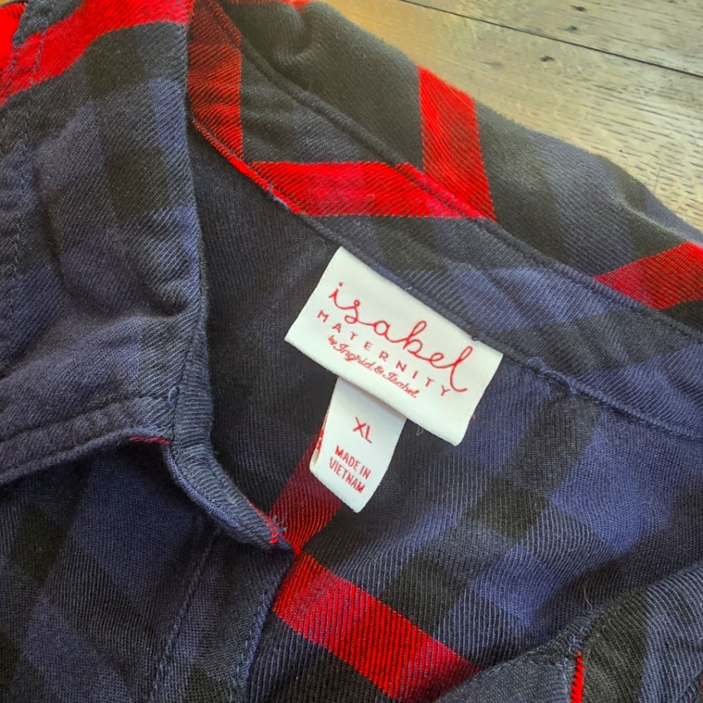 Isabel Maternity Red, Blue, and Black Plaid Button-Up Longsleeve XL Shirt